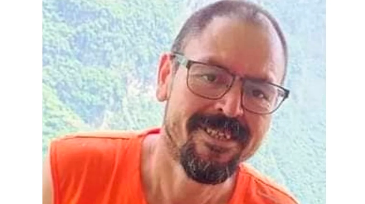 La Fiscalía de Chiapas emitió la alerta de búsqueda que precisa que Flores Mendoza tiene 42 años de edad