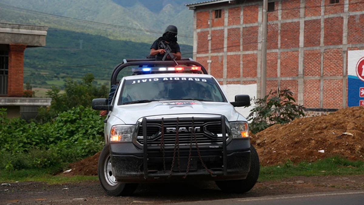 Guardia Civil detiene a 3 personas por presunto intento de secuestro, en Uruapan