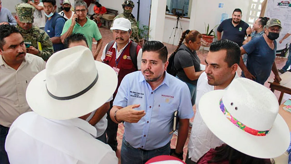 Servidores de la nación recorren territorios para incorporar afectados al Programa para el Bienestar de las Personas en Emergencia Social o Natural