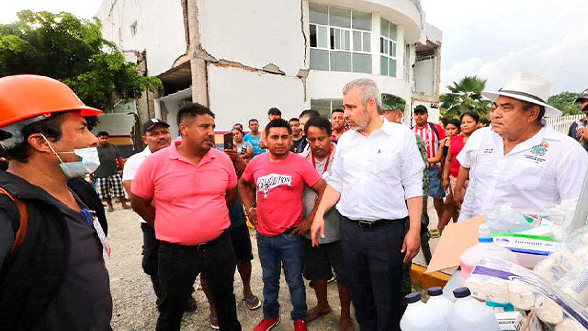 El diputado se comprometió a revisar desde el Congreso que hayan sido consecuencia del sismo y no de malas obras