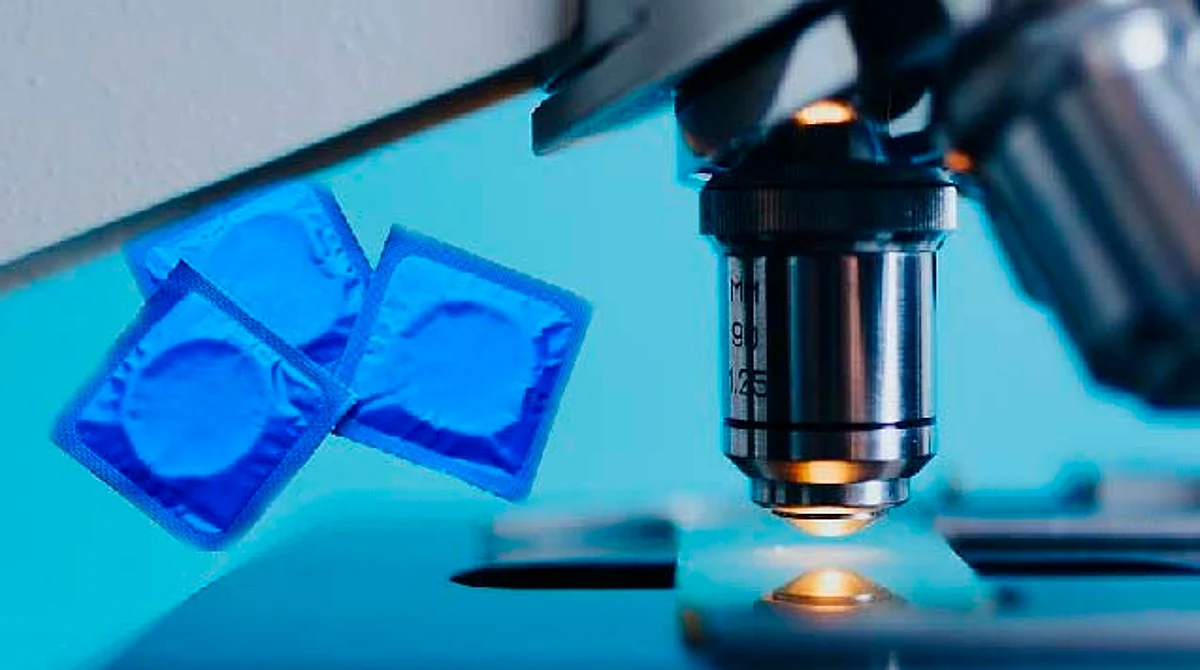 Profesora de biología pide a alumnos llevar semen a clase y causa polémica