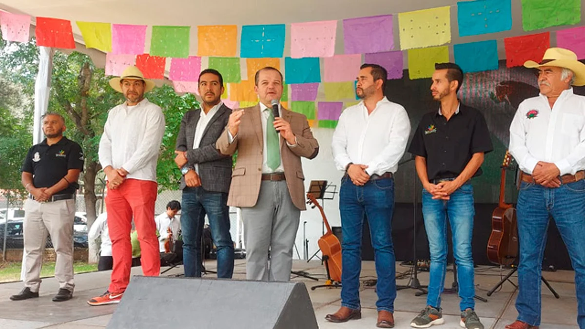 Llama Sedeco a seguir trabajando hombro con hombro mezcaleros y gobierno