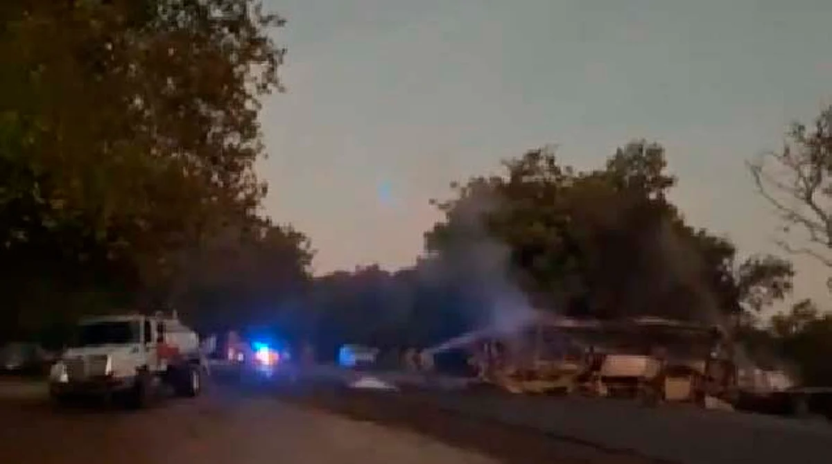 Trágico accidente en carretera Ciudad Victoria-Monterrey deja 18 muertos