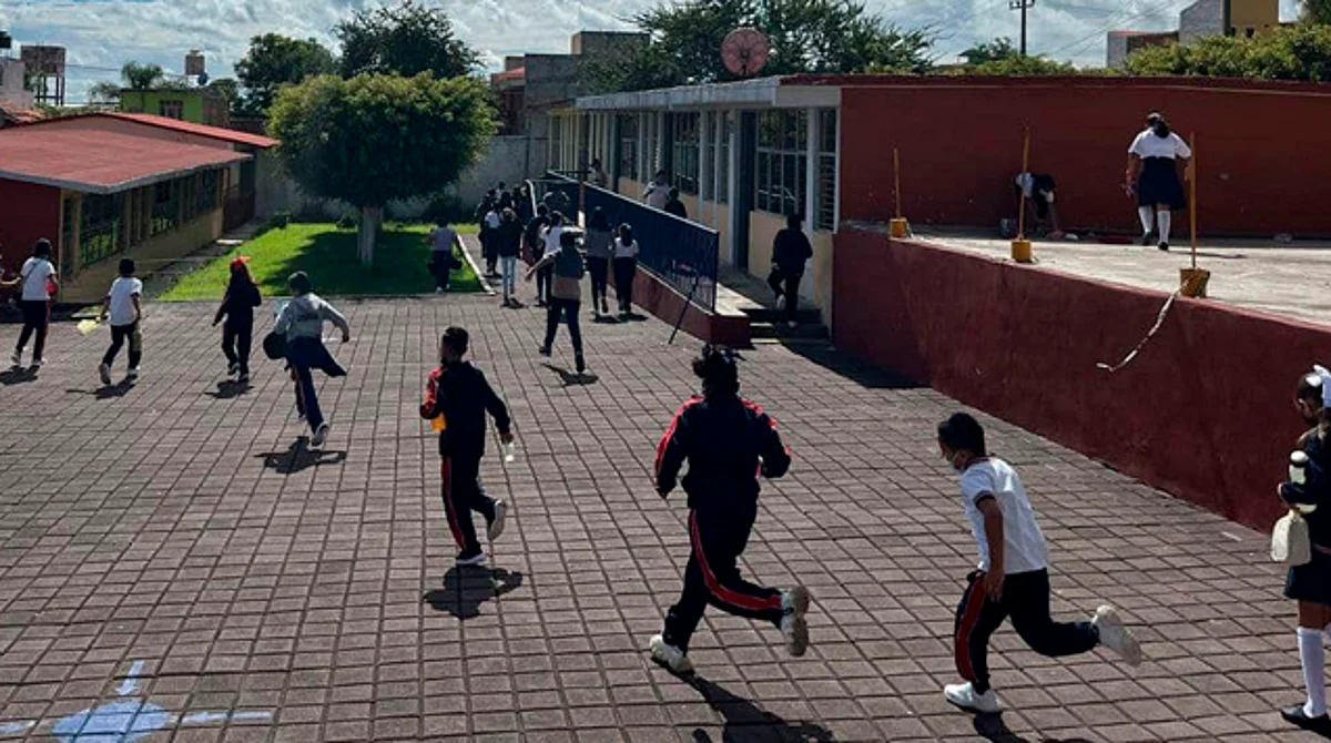 Protección Civil y e ingenieros hacen revisión estructural de la zona del epicentro y municipios aledaños