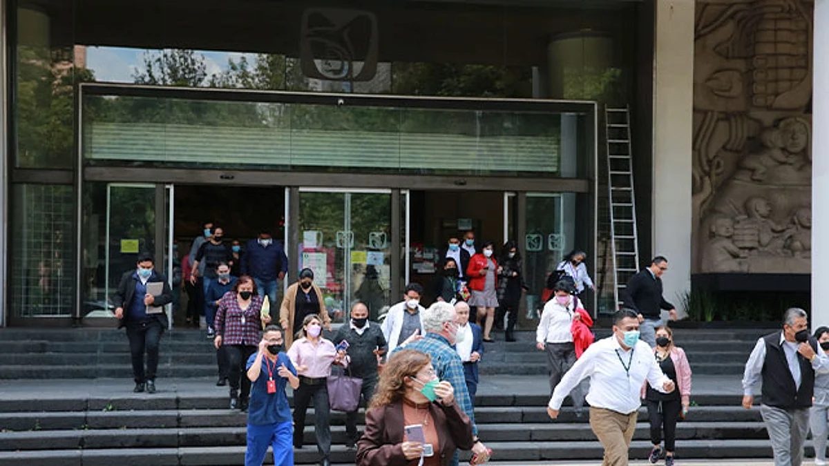 El IMSS participó en el Simulacro Nacional de las 12:19 horas, donde personal del Centro Virtual de Operaciones en Emergencias y Desastres realizó monitoreo de cada instalación