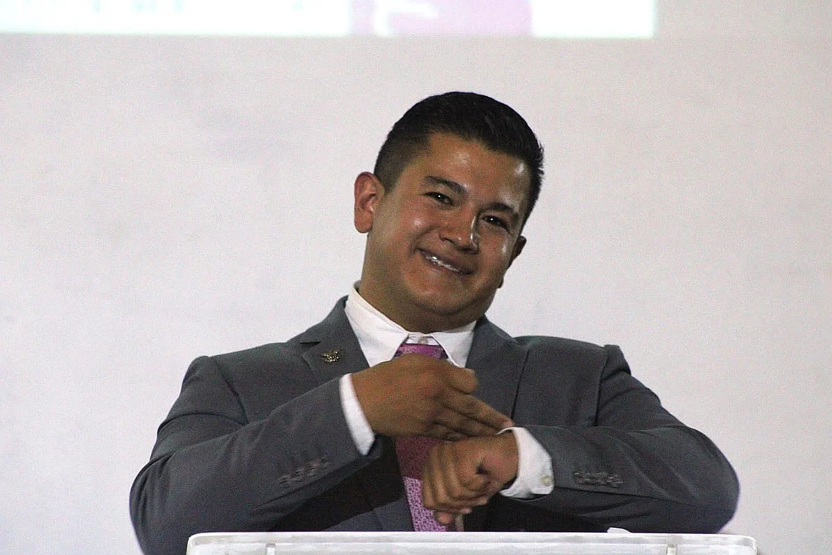 Víctor Zurita honrosamente representa en el Congreso a las personas con discapacidad