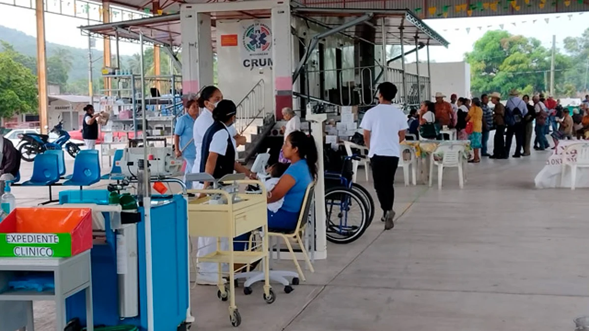 Salud en Tu Familia brinda atención médica en zonas afectadas por sismo