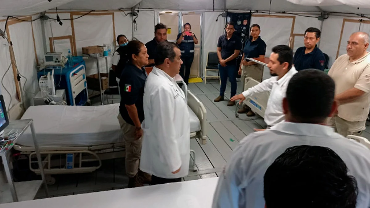 Brinda Gobierno de Michoacán atención médica a familias de zonas afectadas de Aquila y Apatzingán