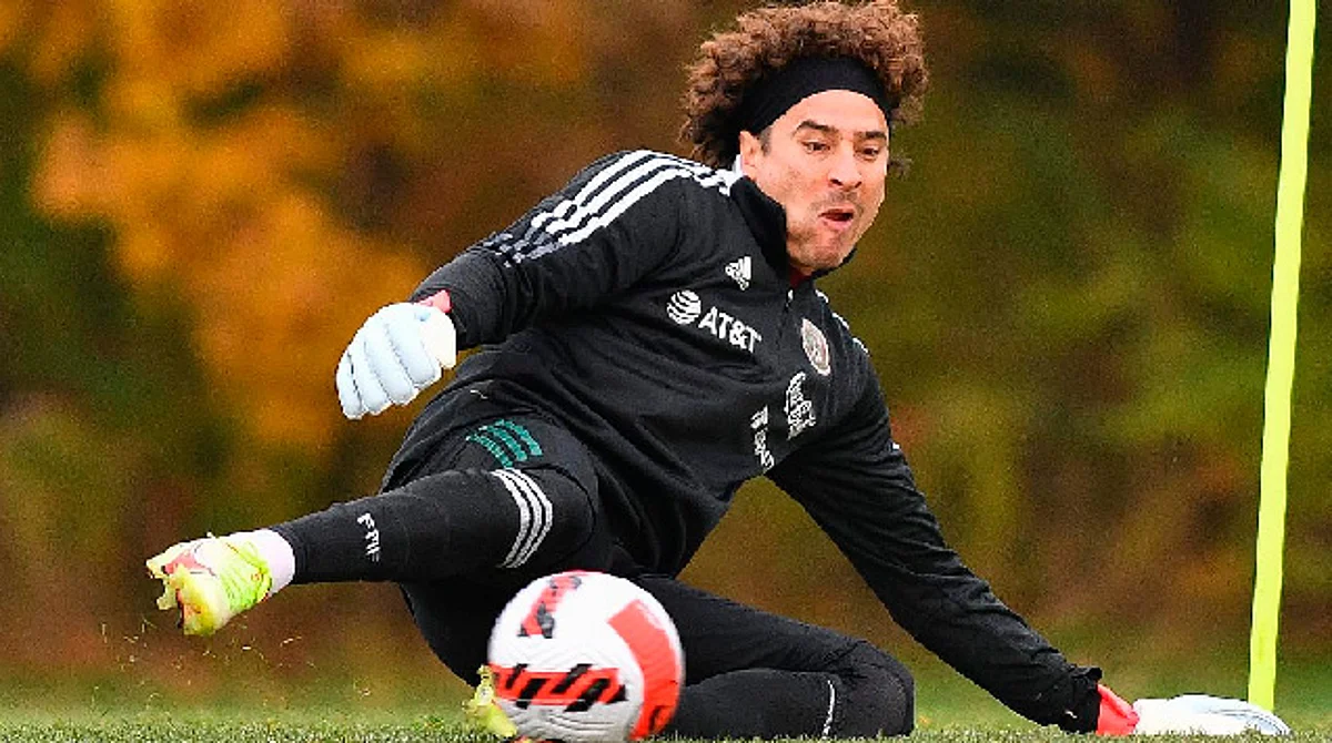 FIFA califica a Memo Ochoa como uno de los porteros más temidos para el mundial