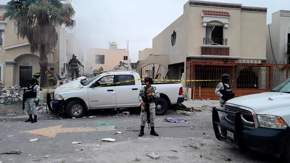 Tras explosión en una casa, fallecen 3 escoltas del Fiscal de Coahuila