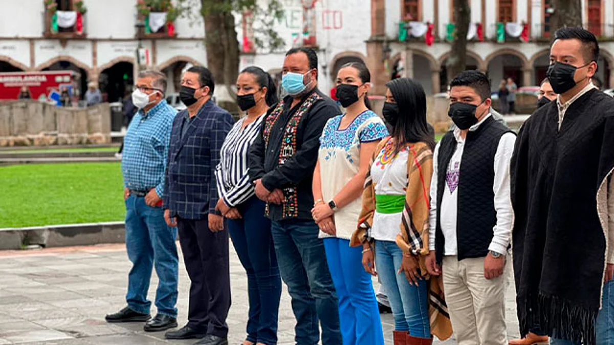 Anunció la donación del terreno para la escuela bilingüe Huitzimengari