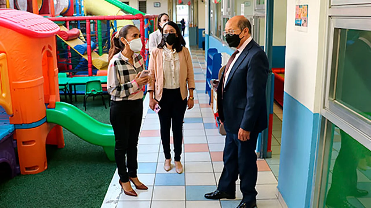 El objetivo fundamental del Centro es brindar un espacio y control adecuados para el desarrollo de las convivencias familiares decretadas por un juez y para el desahogo de audiencias