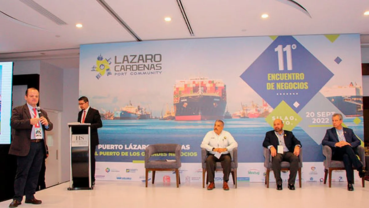 Sedeco y la Asipona Lázaro Cárdenas promueven el puerto ante empresarios de comercio exterior