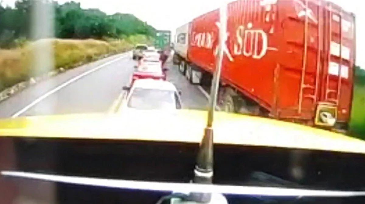 Identifican a otra víctima de accidente en la Siglo XXI; restan 3 de ser reclamados
