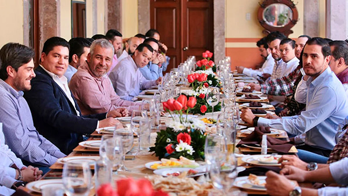 Ramírez Bedolla convocó también a los empresarios, y en particular a los del sector primario, a contribuir a garantizar el derecho social
