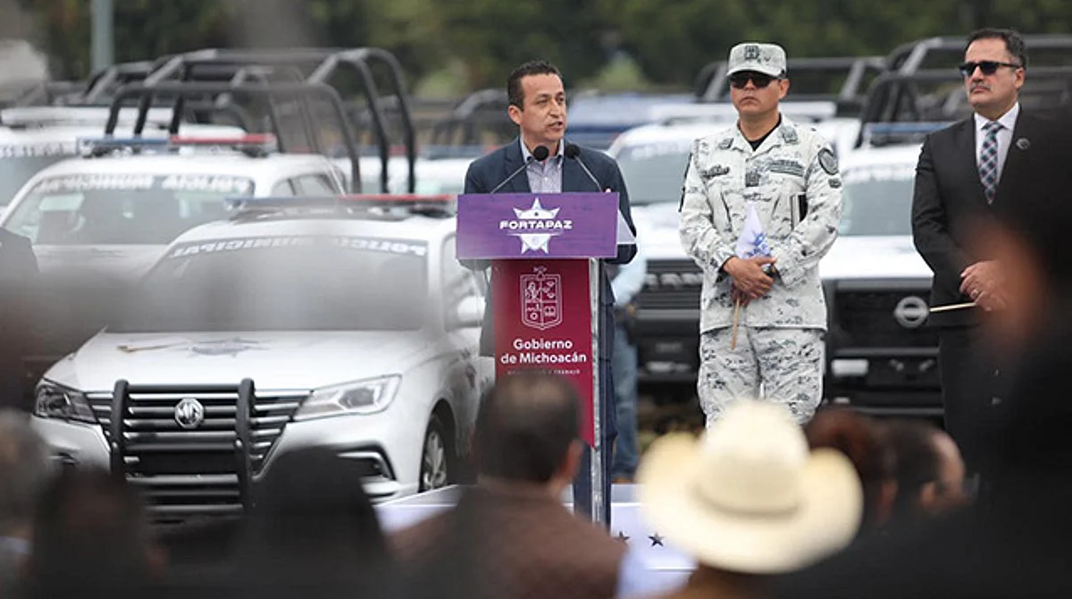 He recibido mejor trato del gobernador que de algunos panistas: Toño Salas