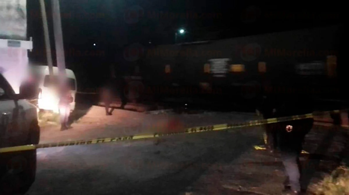 Hallan a hombre asesinado cerca de las vías del tren, en Morelia