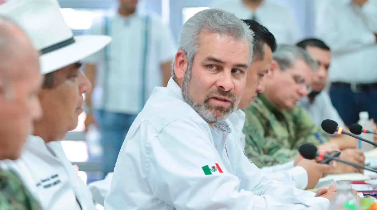 No solaparemos nada fuera de la ley: Bedolla ante denuncia contra Monroy