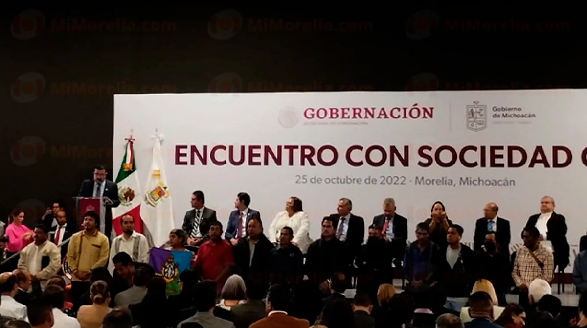 Adán Augusto se compromete a visitar personalmente comunidades indígenas de Michoacán