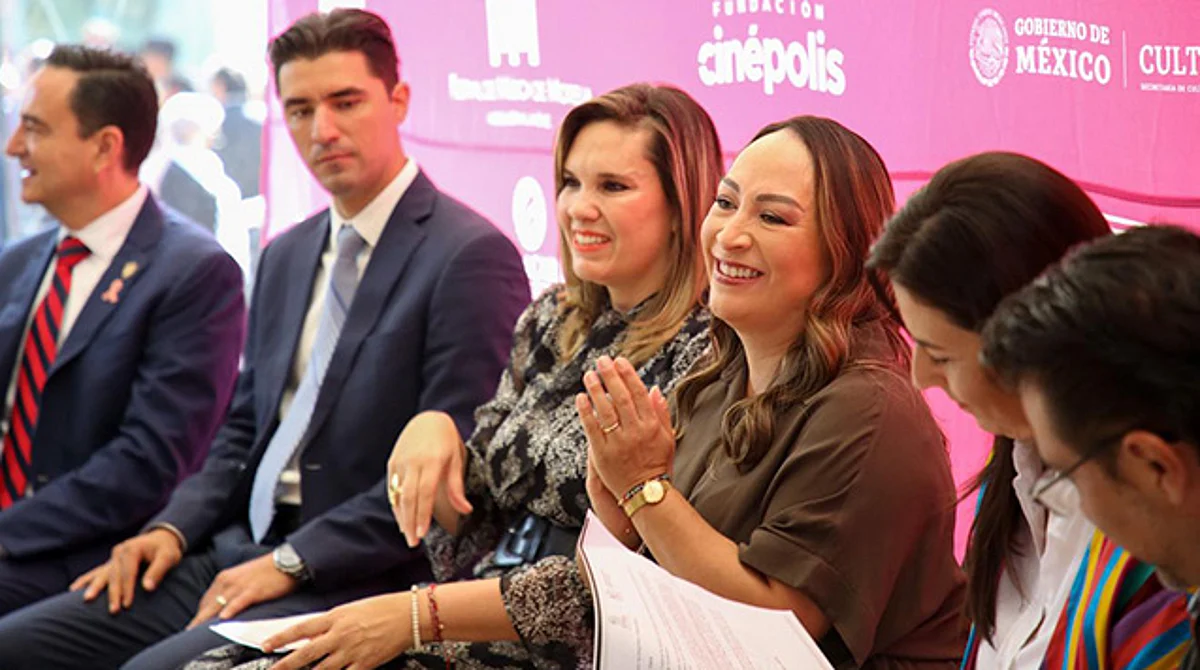 La directora del FMM destacó el apoyo de la titular del DIF estatal