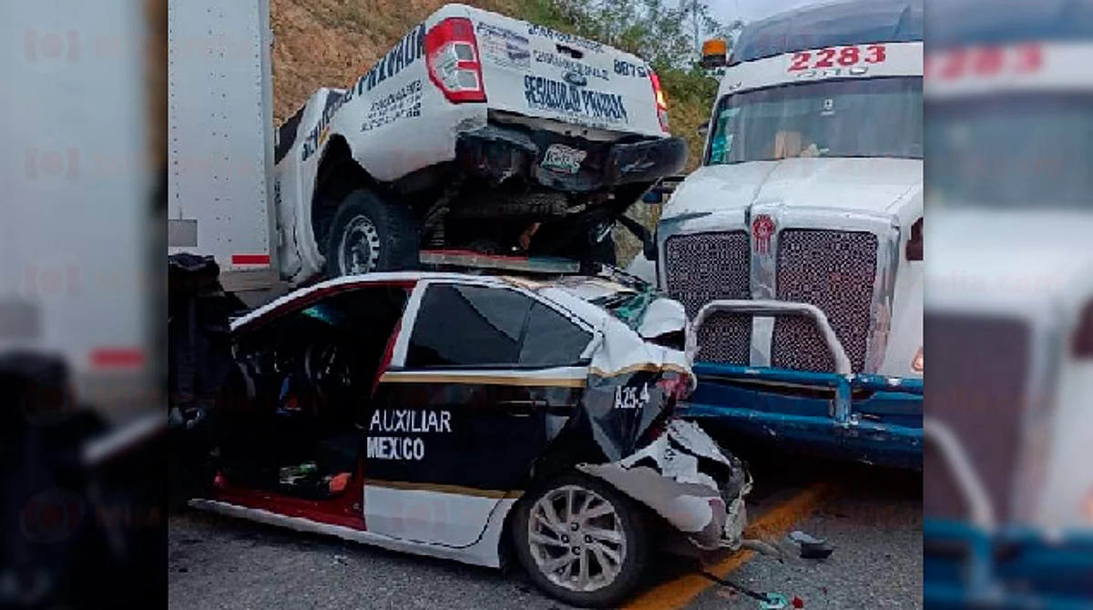 El percance a unos metros del “Puente Amarillo” donde el miércoles pasado un tanque con combustible ardió y generó daños en la estructura