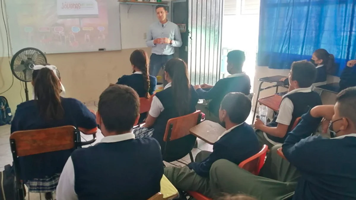 Implementa Gobierno de Tarímbaro programa de prevención de adicciones en telesecundarias