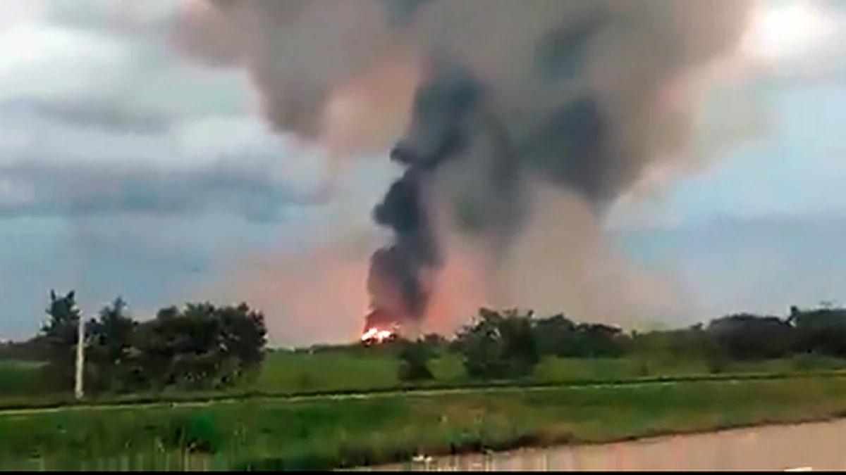Explota ducto de Pemex en Tabasco; hay un muerto y más de 100 evacuados