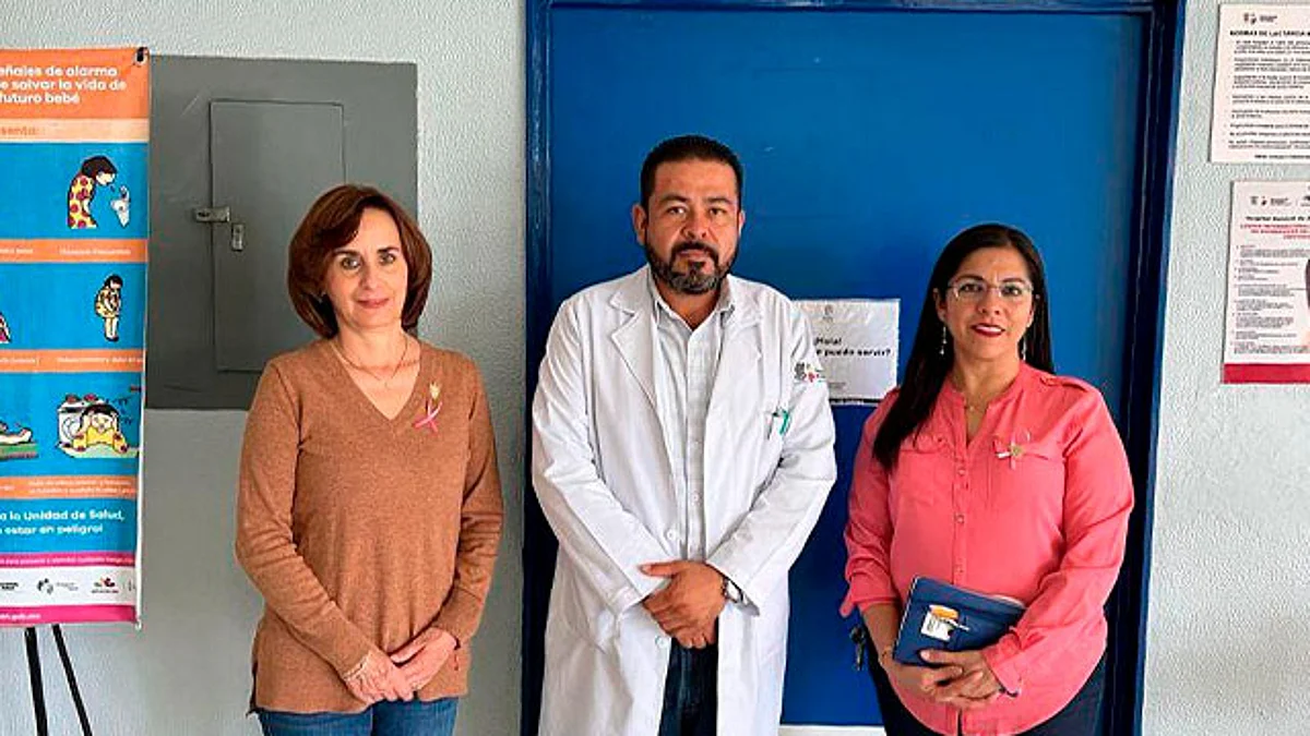 El ultrasonido mamario es un examen de imagen que sirve para revisar la presencia de nódulos o quistes mamarios