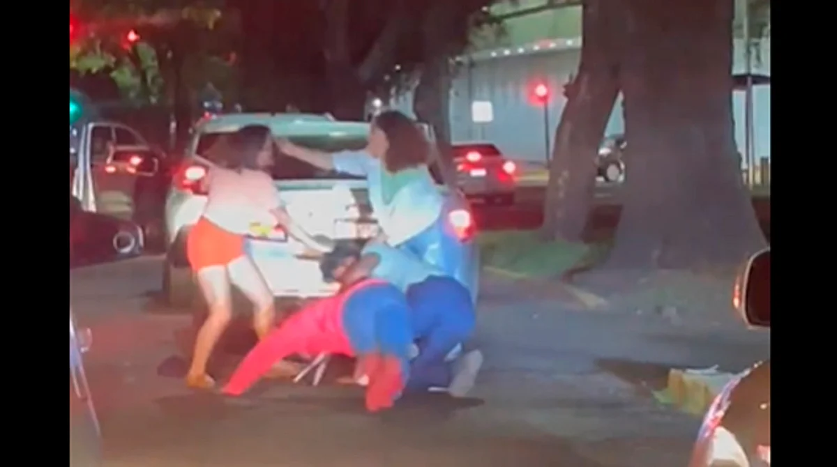 Morelianos se pelean en plena calle luego de concierto de Matisse