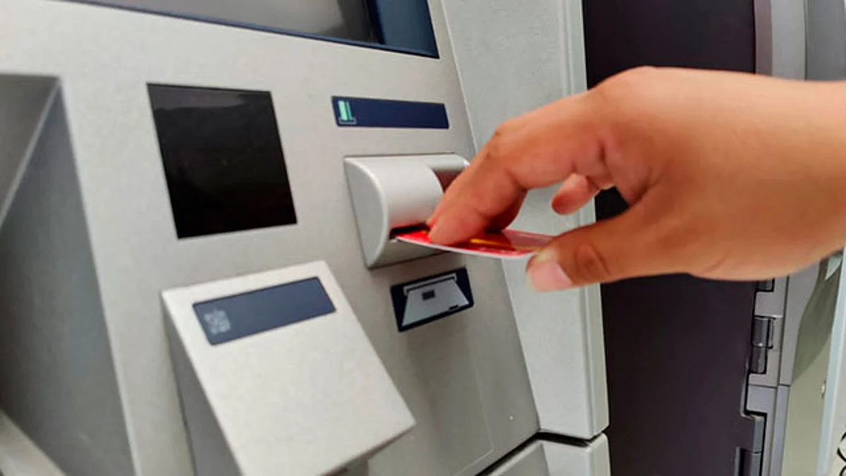 Alrededor de un 20 por ciento de maestras y maestros aún no cobra con tarjeta