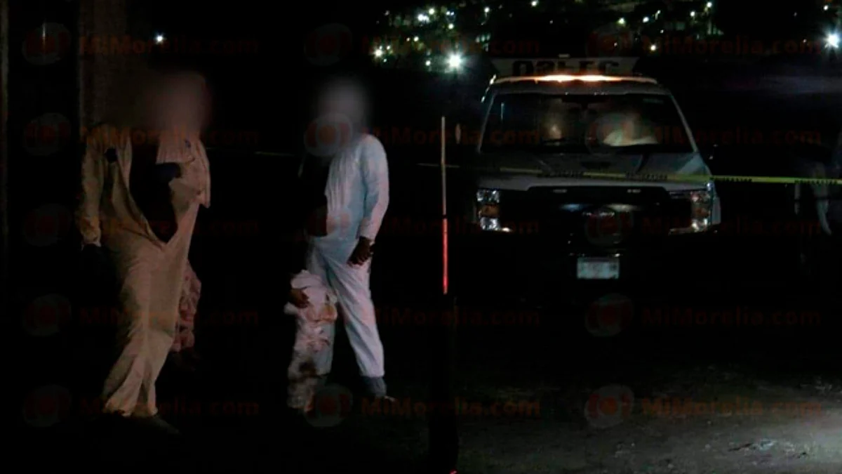 Hallan hombre ejecutado en inmueble abandonado en la Tenencia Morelos