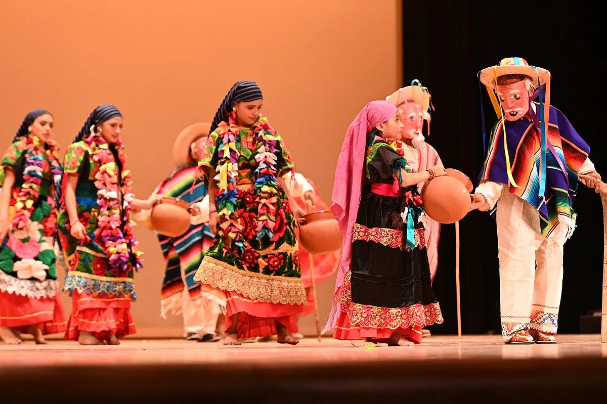 Zamora irradia cultura con el XV Encuentro Regional de Danza