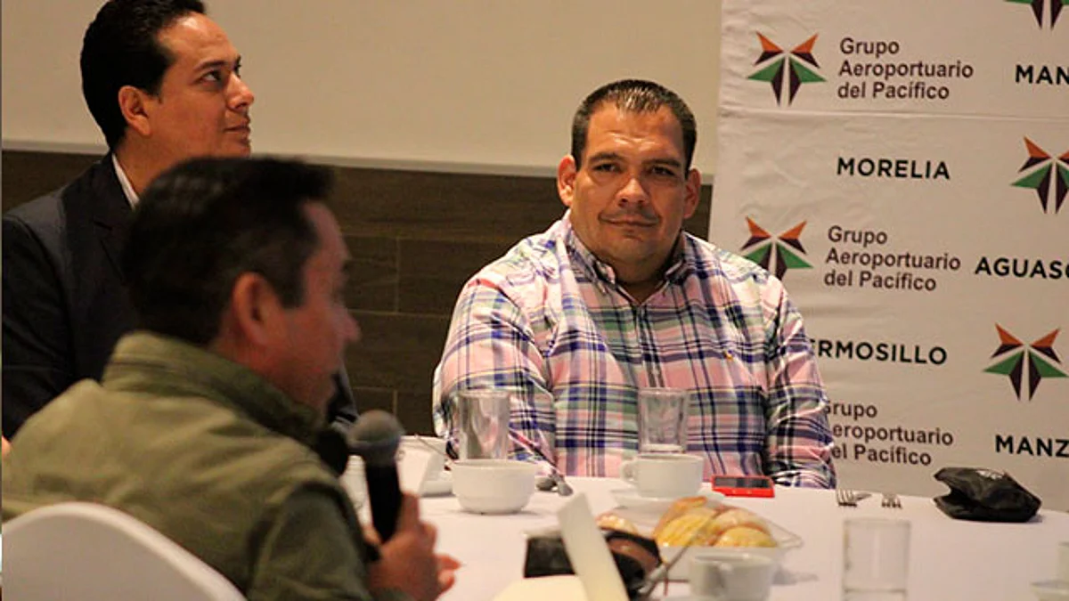 El presidente municipal, Bladimir González Gutiérrez asistió a la reunión de la Comisión Consultiva del AIM