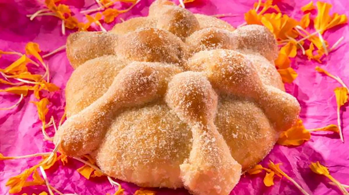 Habrá chocolatada con pan de muerto en calzada de Morelia