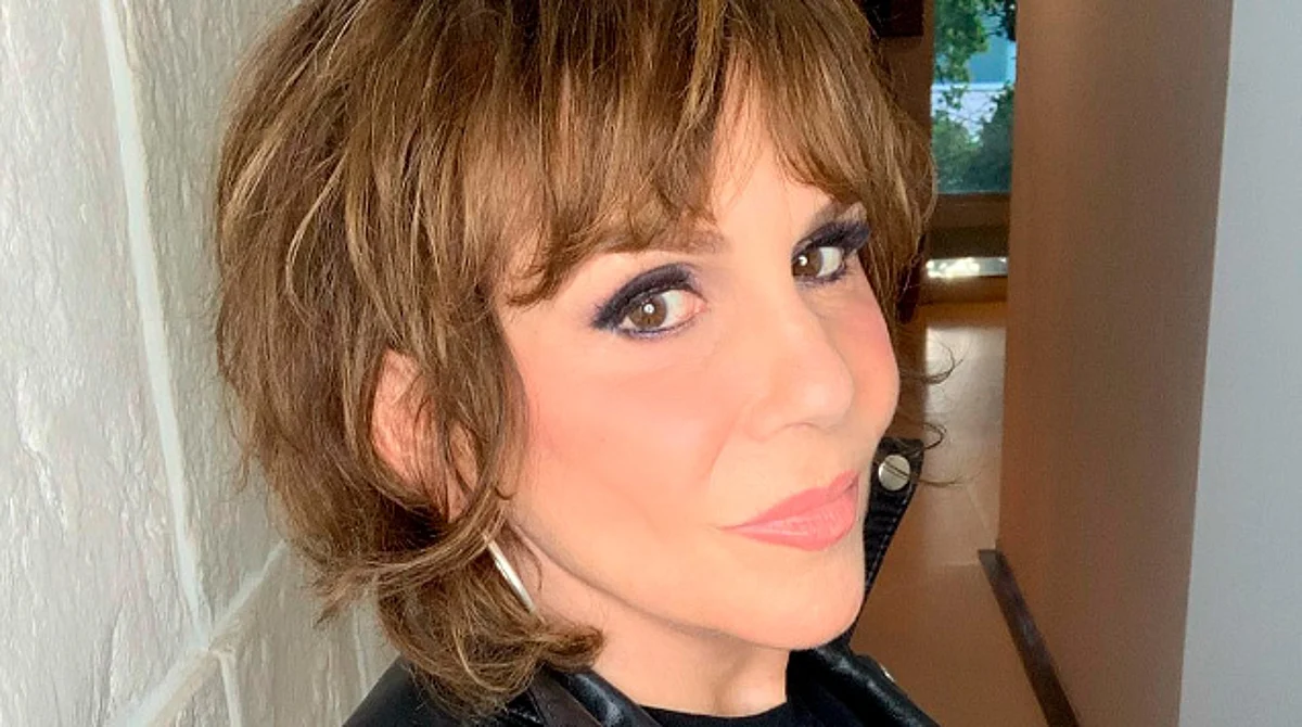 Emiten comunicado de última hora tras hospitalización de Rebecca Jones