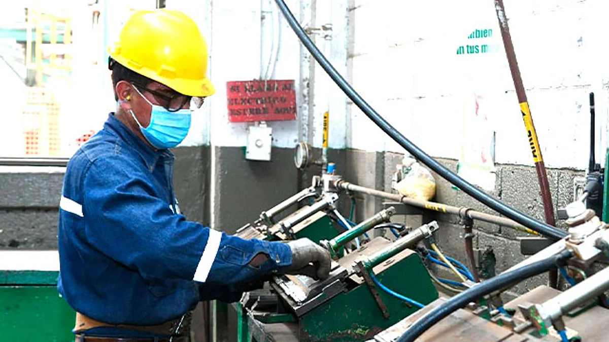 Michoacán cerrará el año con récord en empleos y crecimiento de actividad industrial