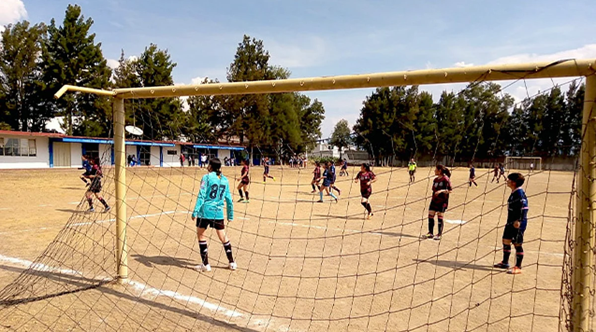 Escuelas antorchistas rumbo a encuentros deportivos nacionales
