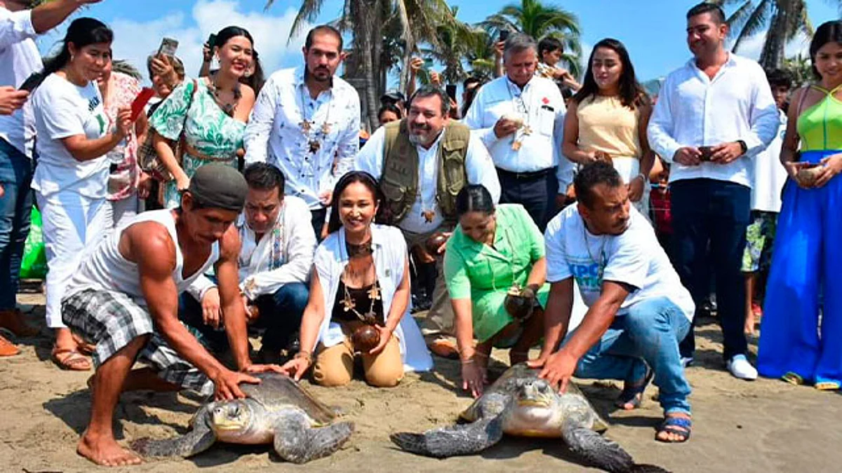 Autoridades de Lázaro Cárdenas inauguran la Expo Tortuga 2022