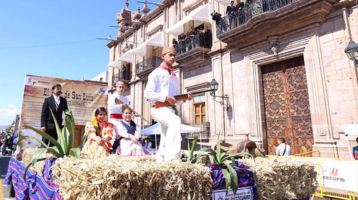 Este domingo regresa a Morelia desfile por la Revolución Mexicana