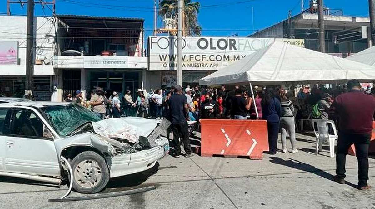 Suman 24 adultos mayores atropellados mientras cobraban su pensión