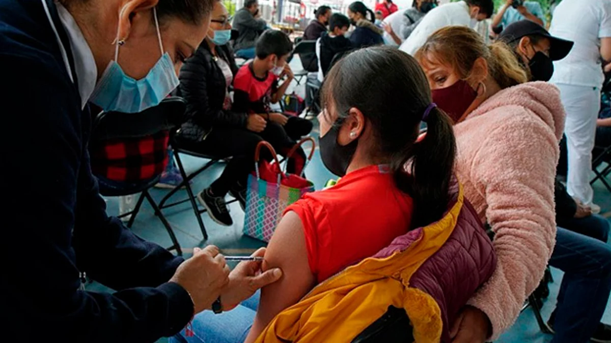 En Michoacán, continúa la vacunación para niños de 5 a 11 años de edad