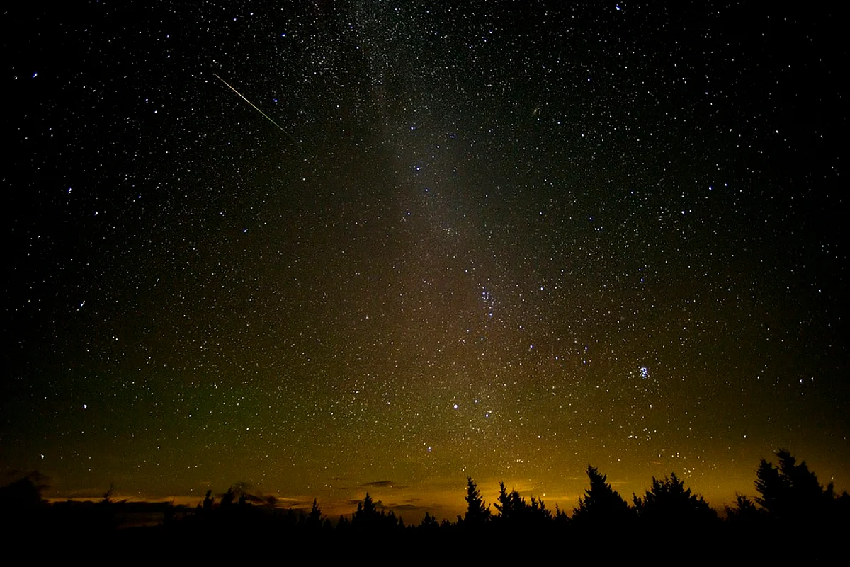 Esta noche, lluvia de estrellas Táuridas y Leónidas