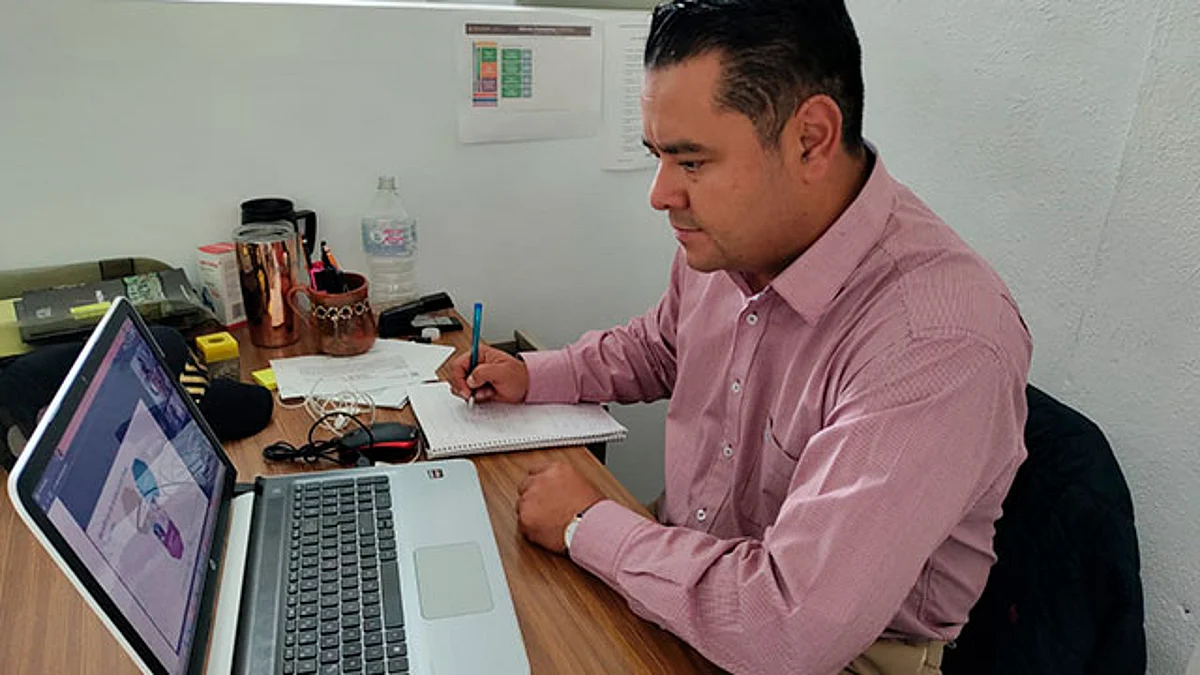 Docentes del Cecytem se capacitan en Educación Dual