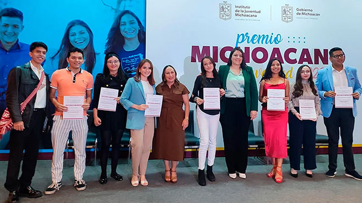 Degradalarva es una empresa sustentable que lleva a cabo la producción de alimento para animales a partir de la larva y escarabajo del tenebrio molitor