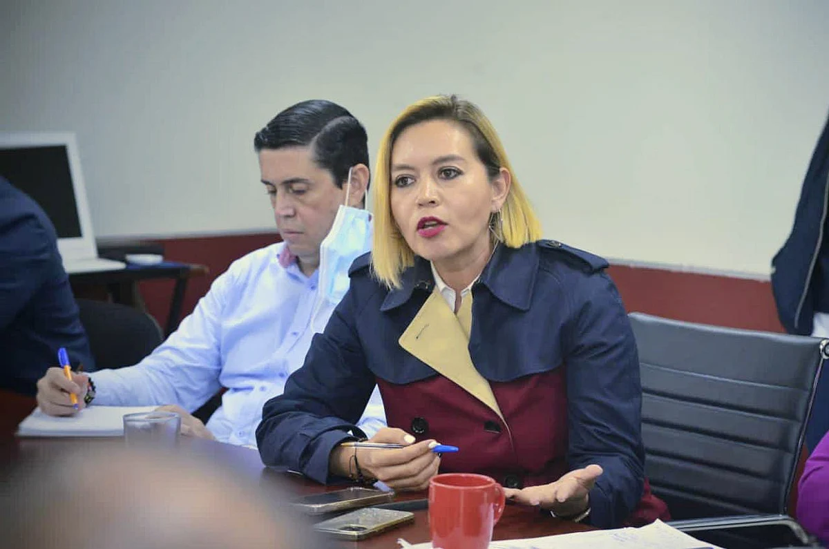 Engañan a maestros michoacanos con falsos cursos de promoción docente