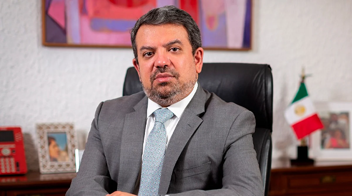 Jorge Nuño Lara será el nuevo titular de la SICT, anuncia AMLO