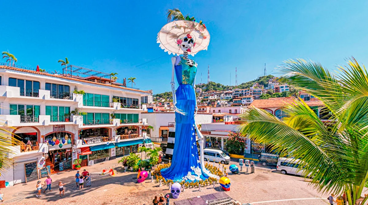 Puerto Vallarta logra Récord Guinness con catrina monumental