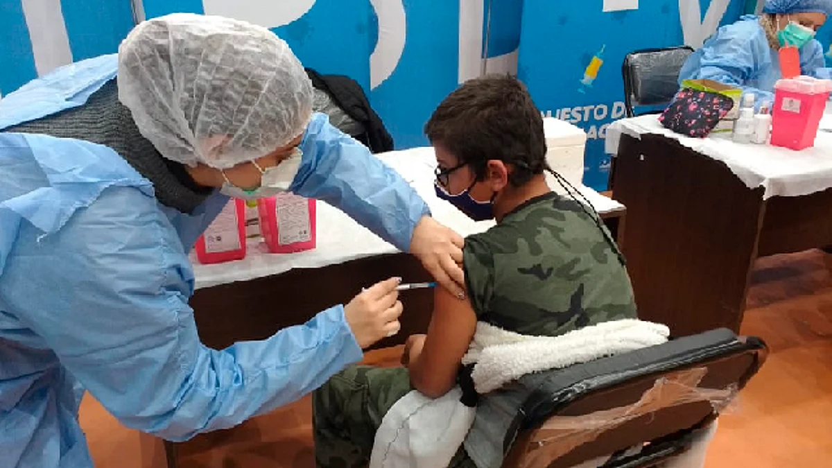 Arranca vacunación anticovid para población de 12 a 17 años en Michoacán