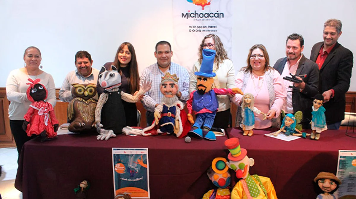 Presenta Bladimir González sede principal de Titerelia en Tarimbaro