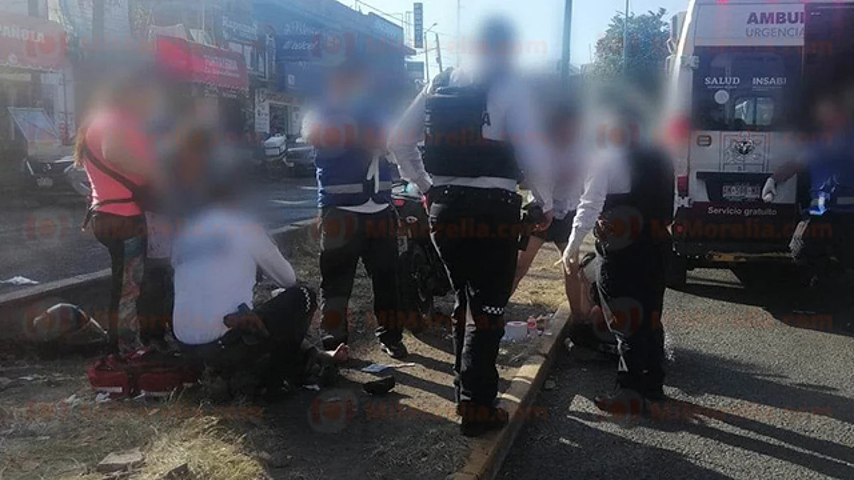 El conductor de la moto también quedó herido